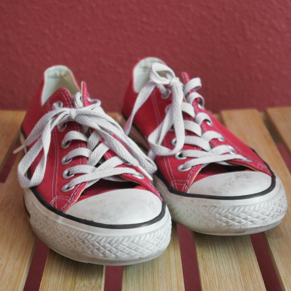 Red Converse